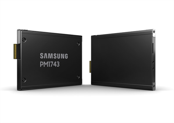 三星半导体PCIe Gen5 SSD PM1743